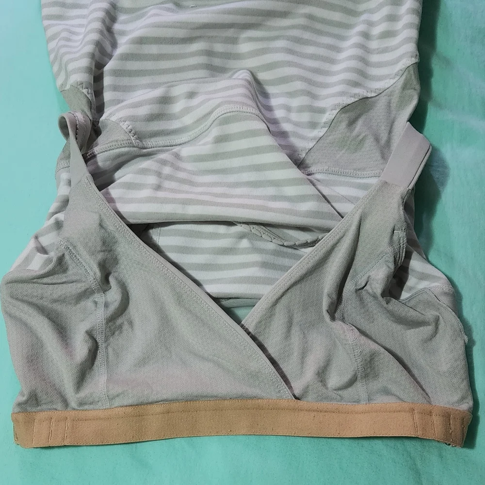 Lululemon Cross My Heart Tank Silver Spoon White Narrow Bold Multi Stripe - Picture 7 of 11